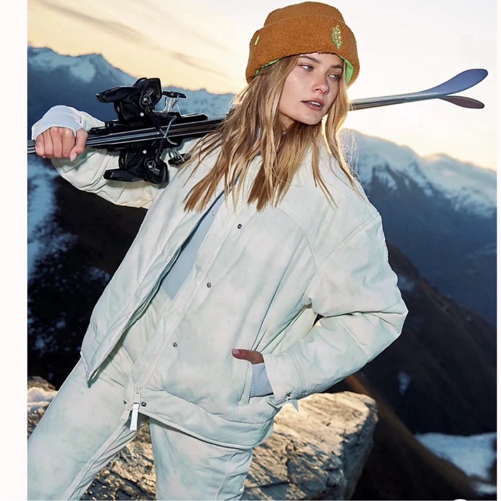 NWT Free People Movement Bunny Slope Printed Puffer Mountain Mist Mint Large - Picture 2 of 13